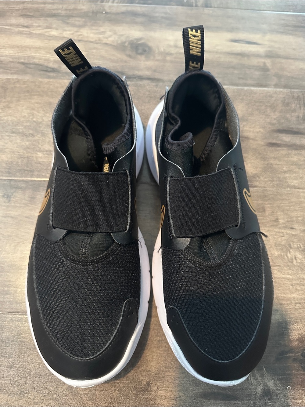 Nike Kids Flex Runner 3 size 6 Black Good minimally worn - Picture 2 of 8